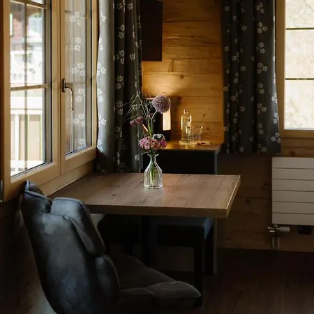 Bodehuettli Адельбоден