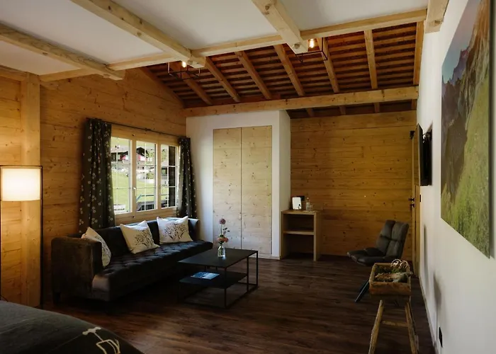 Bodehuettli ادلبودن